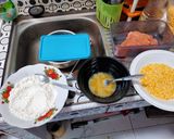 Foto langkah ke 2 dari resep Chicken Katsu Curry Sauce.