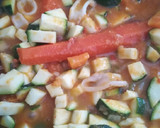Foto del paso 4 de la receta: Lentejas de bote con verduras y calamar