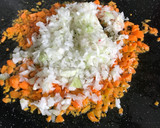 Foto del paso 4 de la receta: Fideuà vegetariana con hierbabuena y garbanzos