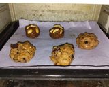 Foto langkah ke 7 dari resep Super Chewy Milk Chocolate Soft Cookies — Gift Premium Version.