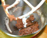 Foto del paso 4 de la receta: Galletas tipo brownie para el cole