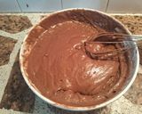 Foto del paso 6 de la receta: Torta de chocolate rellena de doble cremas