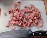Foto del paso 2 de la receta: 295. Lacitos con salchichas