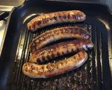 Une image de l'étape 1 de Pommes de terre sautées aux saucisses à l ancienne et poivrons.