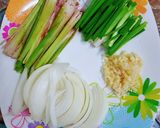 Hình bước làm 2 của món Lẩu Gà Đá (chọi) Hầm Sả