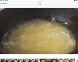 A picture of step 4 of Zinger burger recipe restaurant style.