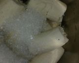 A picture of step 1 of Banana shake.