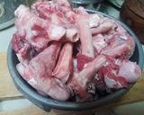 Foto langkah ke 1 dari resep Sop Sumsum Kaki Kambing Betawi.