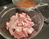 Foto del paso 8 de la receta: Conejo en salsa de tomate con hierbas aromáticas