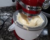 Foto del paso 3 de la receta: Helado de crema americana y chispas de chocolate