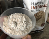 Foto del paso 1 de la receta: Pan integral de huevo en panificadora
