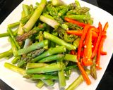 Hình bước làm 4 của món Heo Quay Kho Đậu Hũ & Măng Tây Xào