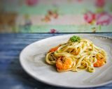 Foto langkah ke 5 dari resep Fettucine aglio olio dengan kearifan lokal 😁.
