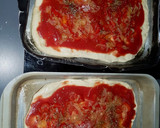 Foto del paso 3 de la receta: Coca de salchichas