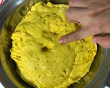 Hình bước làm 3 của món Bánh đậu xanh bí đỏ mix phomai nướng