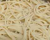 Foto del paso 2 de la receta: Espaguetis muy sencillos al ajo