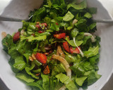 Foto del paso 3 de la receta: Ensalada de espinacas y fresa con aderezo de poppy seed