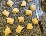 Foto del paso 3 de la receta: Pancitos rellenos de queso🧀🥖