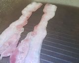 Foto del paso 1 de la receta: Cucharitas de bacon con huevos de codorniz