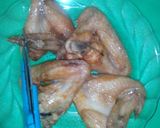 Foto langkah ke 4 dari resep Sayap ayam kecap bumbu bakar.