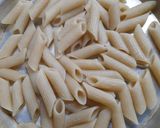 Foto del paso 1 de la receta: Pasta fagiolli (fideos con porotos y salsa)