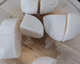 Paradicsomszószban sült mozzarella recept fázis 2 fotója