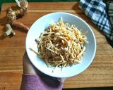 Foto langkah ke 1 dari resep Serundeng Teri Tempe Pedas.