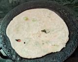 A picture of step 4 of Punjabi Aaloo paratha.
