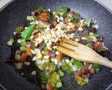Foto del paso 6 de la receta: Macarrones a la ibérica con tirabeques