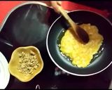 Foto del paso 3 de la receta Tortilla de bacalao con decoración de berberechos