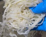 Hình bước làm 1 của món Sá Bấu Chiên Trứng