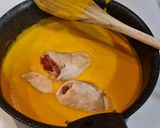 Foto del paso 8 de la receta: Rollitos de pollo en salsa de pimientos, zanahorias y queso crema