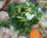 Foto langkah ke 7 dari resep Sop Bakso Lo hua Ayam.