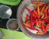 Foto langkah ke 1 dari resep Sambal rawit iris devina hermawan.