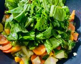 Foto del paso 2 de la receta: ARROZ CON VERDURAS AL🍲WOK