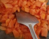 पके हुए पपीते का हलवा Papaya Halwa Recipe In Hindi रेसिपी चरण 1 फोटो