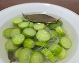 Foto langkah ke 5 dari resep Sayur Bening Timun.