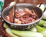 Hình bước làm 2 của món Gà nướng than và bắp nếp nướng than