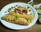 A picture of step 5 of Egg Roll.