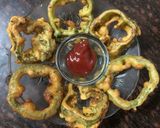 કેપ્સીકમ ભજીયા(Capsicum bhajiya recipe in Gujarati) રેસીપી સ્ટેપ3ફોટો
