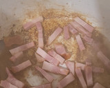 Foto del paso 3 de la receta: 🥘 Guiso criollo con sobras de asado y papas al horno – versión invierno bien argentino❄️