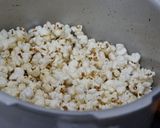 Foto langkah ke 4 dari resep Caramel Popcorn Ala XXI.
