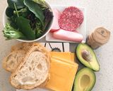 Hình bước làm 1 của món Ham&Salami Sandwiches