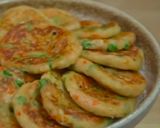 Foto langkah ke 5 dari resep Canai kentang isi sayuran.