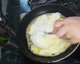 A picture of step 6 of Fluffy Omellete.