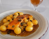 Foto del paso 8 de la receta: Salmón en salsa de miel y mostaza con patatas