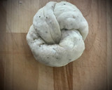 Foto del paso 4 de la receta: Brezels de cebolla (en Thermomix)