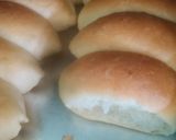 Foto langkah ke 4 dari resep Roti Isi Selai Nanas Kelapa.