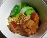 รูปขั้นตอนการทำที่ 6 ของ บะหมี่หมูตุ๋น