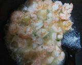 A picture of step 1 of Prawns with gravy.